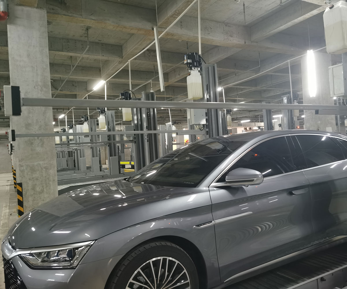 湖南省四柱簡(jiǎn)易升降機(jī)械式停車庫(kù)拆除