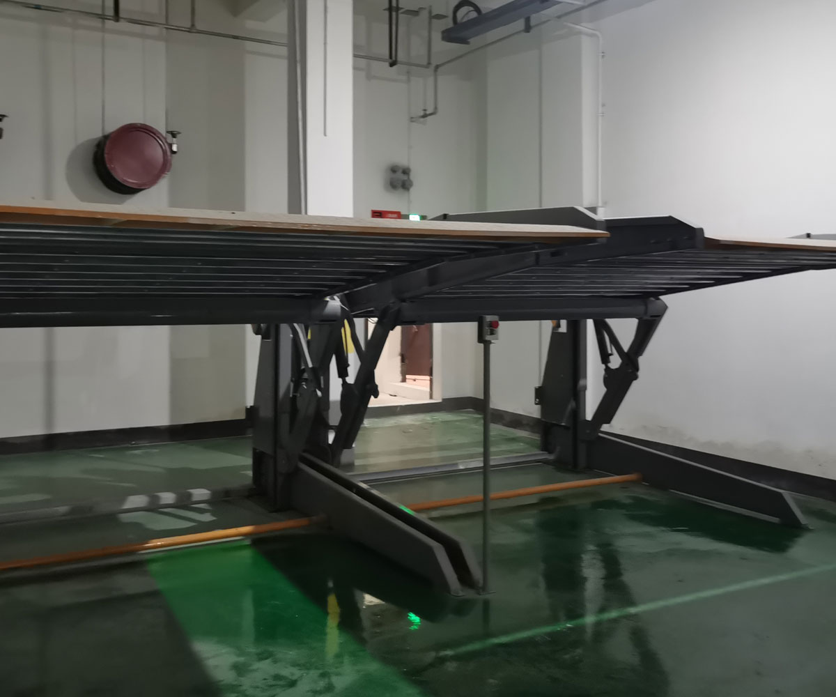 望謨縣2層升降式機(jī)械式停車(chē)設(shè)備
